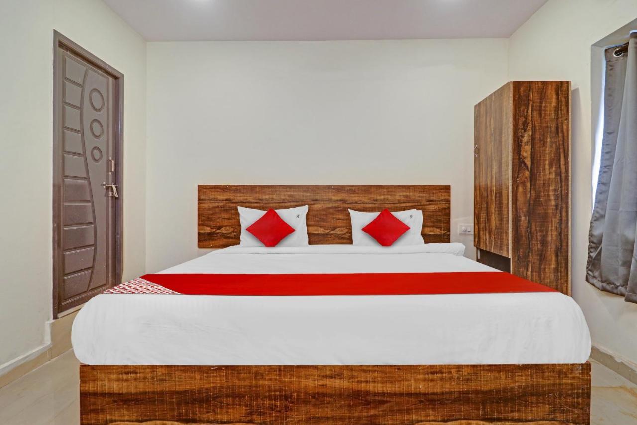 Hotel O R Square Inn Hyderabad Exteriör bild