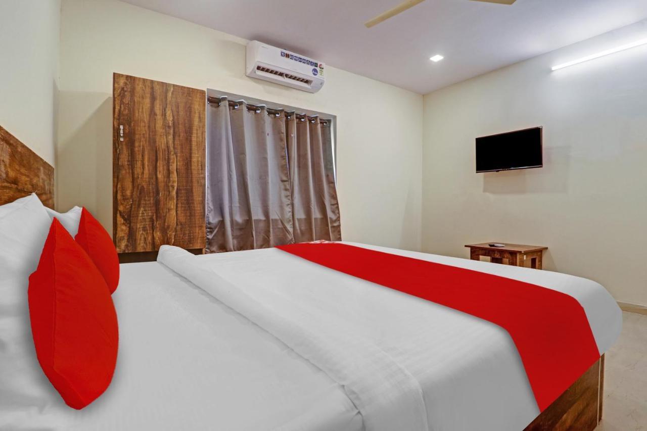 Hotel O R Square Inn Hyderabad Exteriör bild